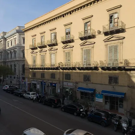 فندق مبيت وإفطار Liberty